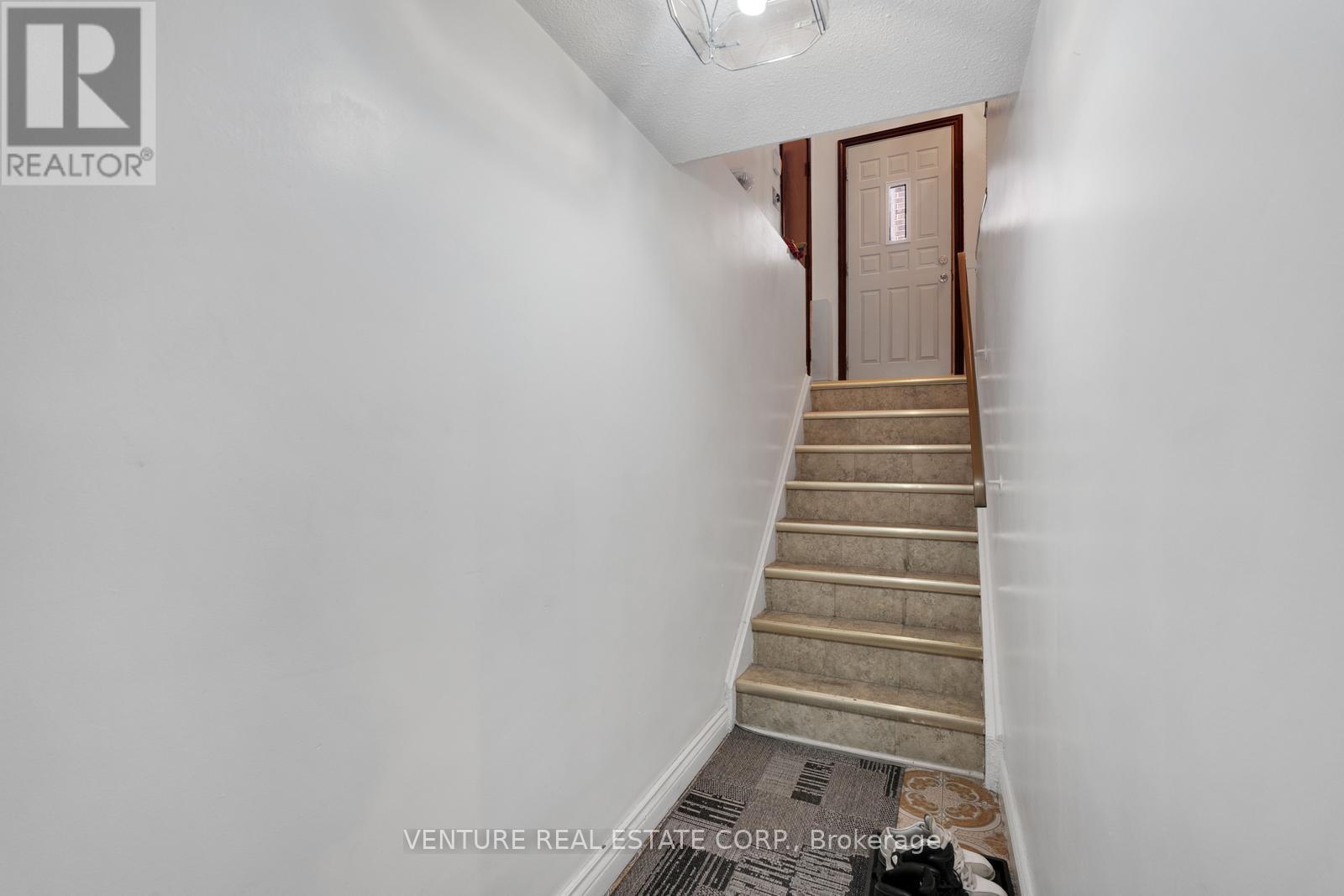 83 Jeanne Drive, Vaughan, Ontario  L4L 1X8 - Photo 33 - N13107806