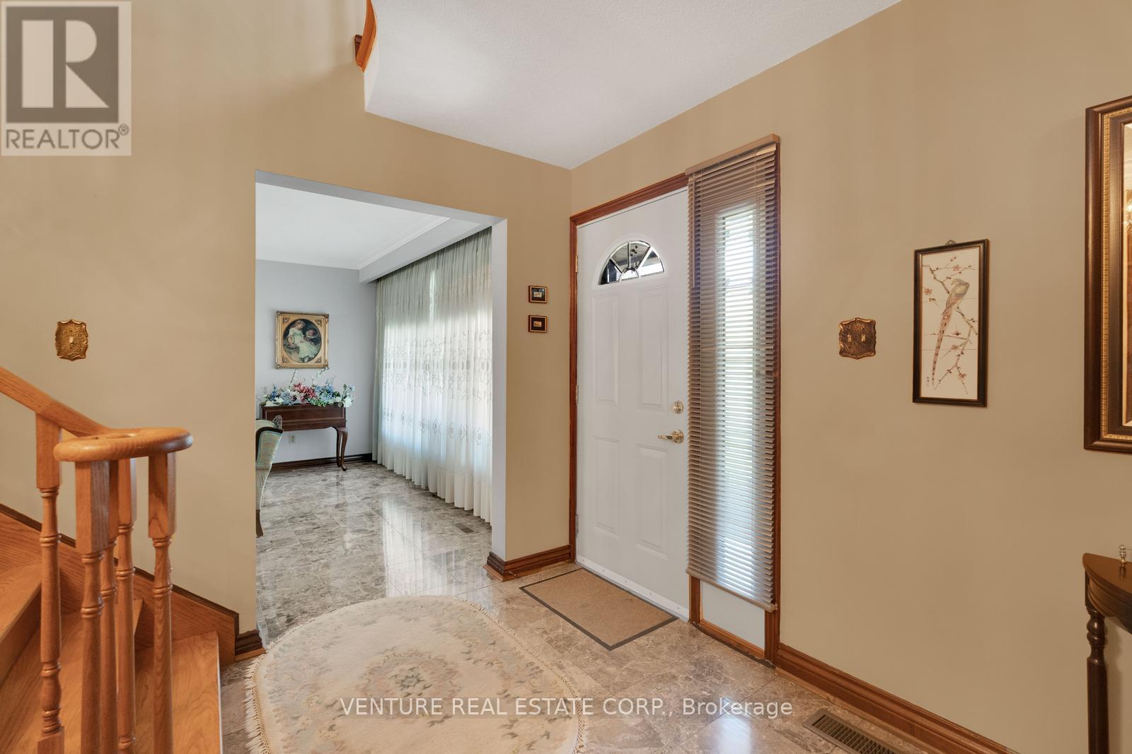83 Jeanne Drive, Vaughan, Ontario  L4L 1X8 - Photo 9 - N13107806