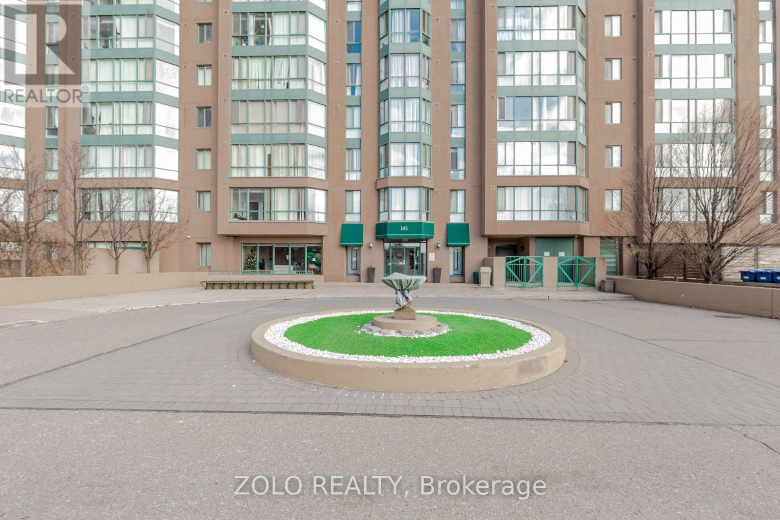 111 - 145 HILLCREST AVENUE, Mississauga, Ontario