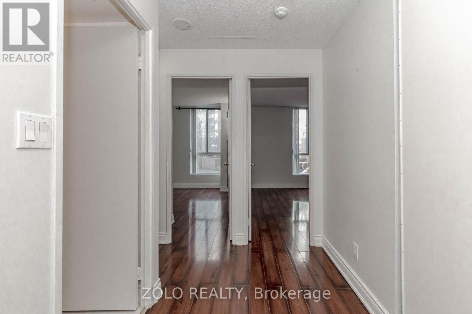 111 - 145 Hillcrest Avenue, Mississauga, Ontario  L5B 3Z1 - Photo 25 - W13107770