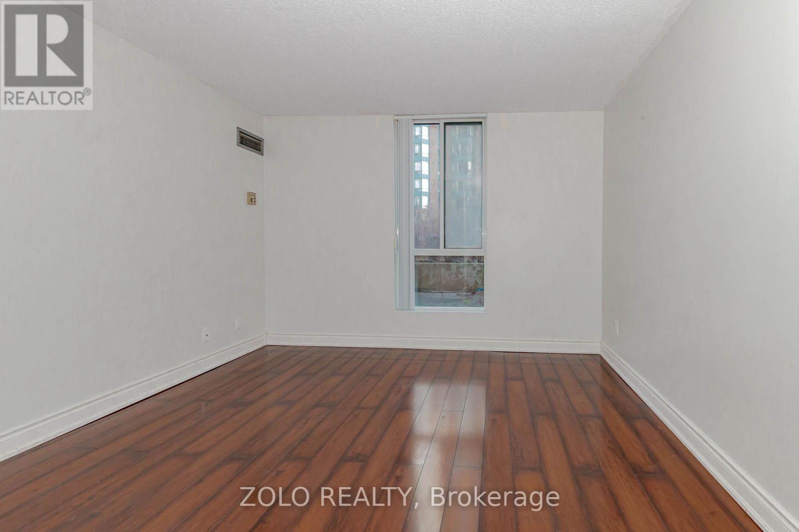111 - 145 Hillcrest Avenue, Mississauga, Ontario  L5B 3Z1 - Photo 26 - W13107770