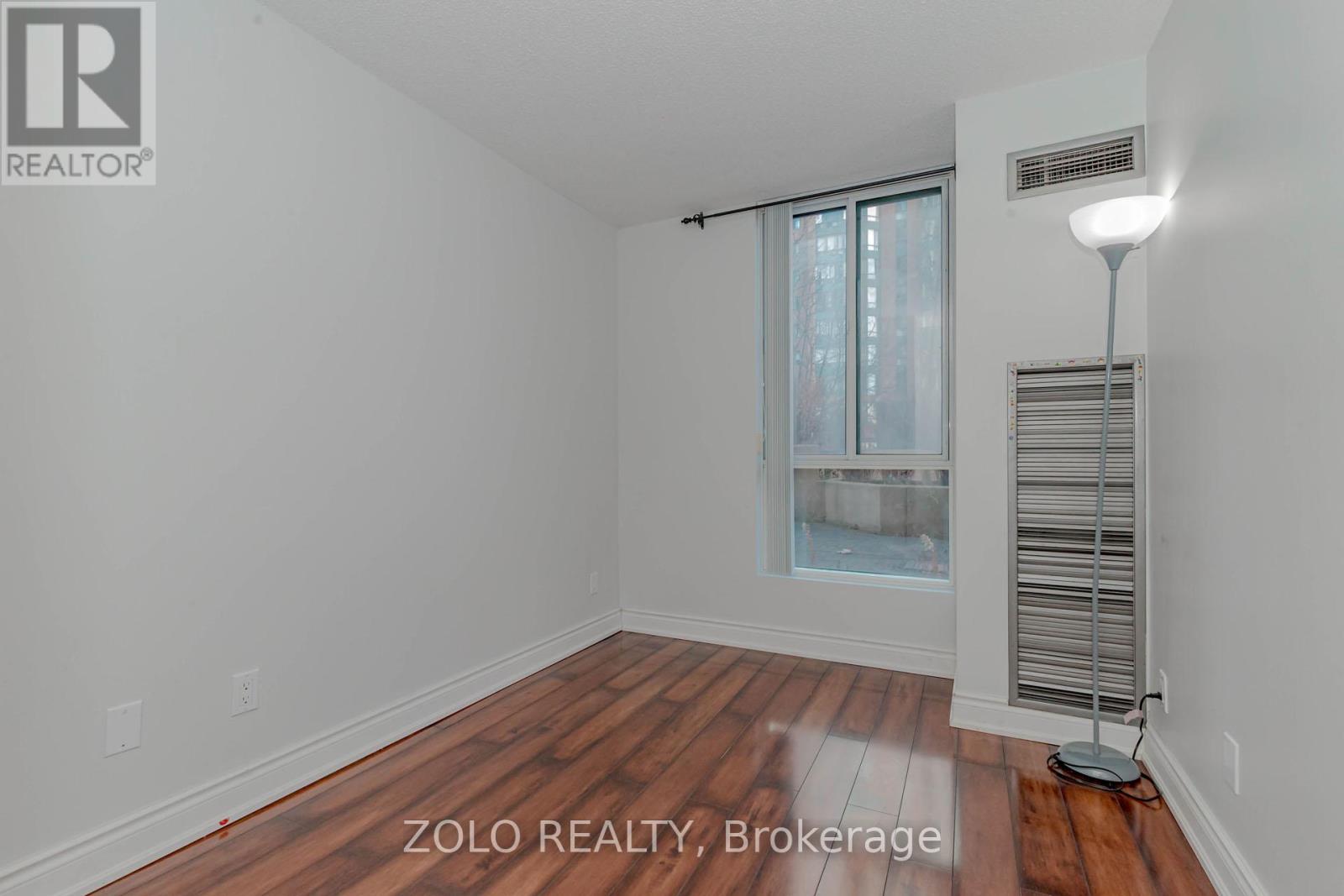 111 - 145 Hillcrest Avenue, Mississauga, Ontario  L5B 3Z1 - Photo 29 - W13107770