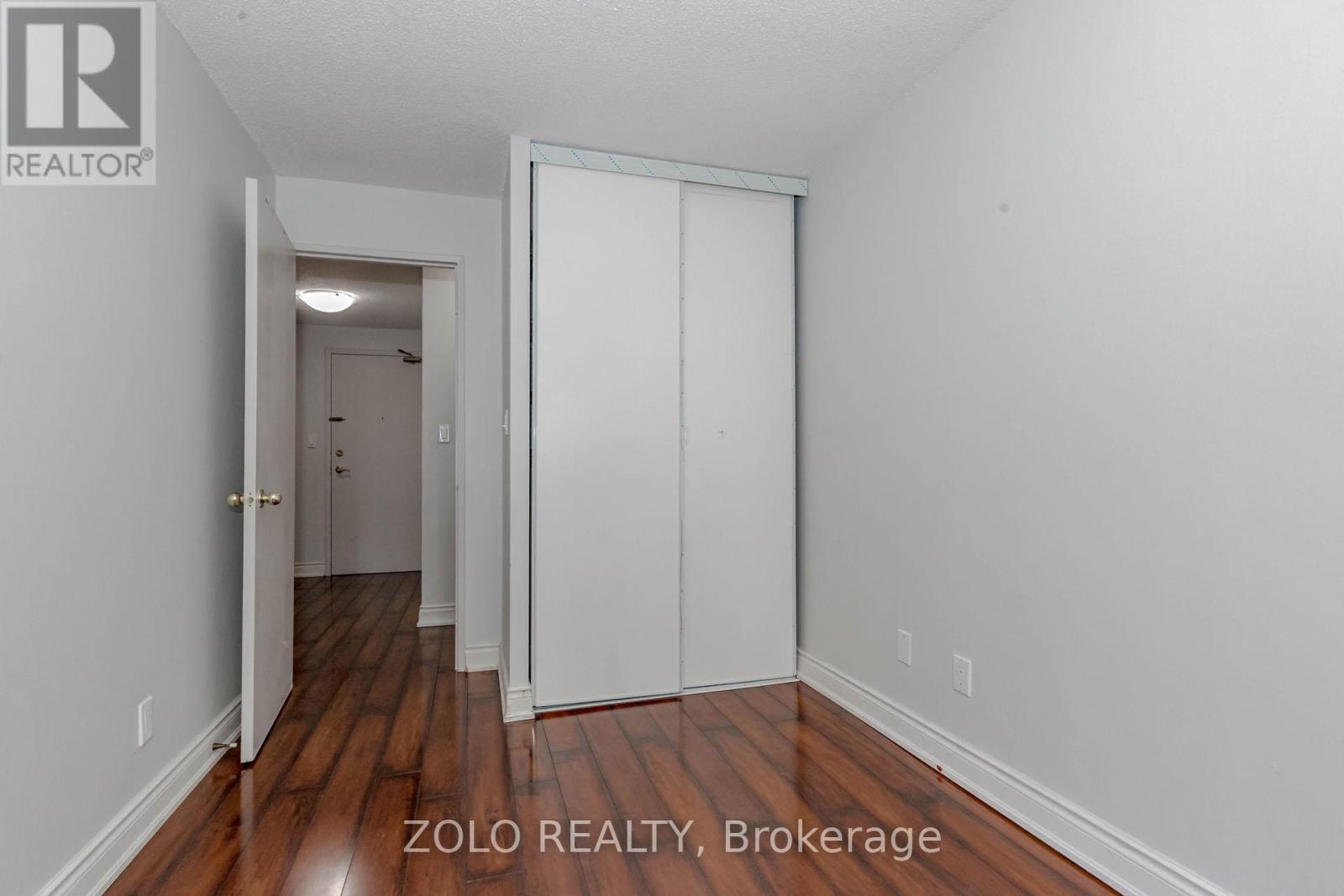 111 - 145 Hillcrest Avenue, Mississauga, Ontario  L5B 3Z1 - Photo 31 - W13107770