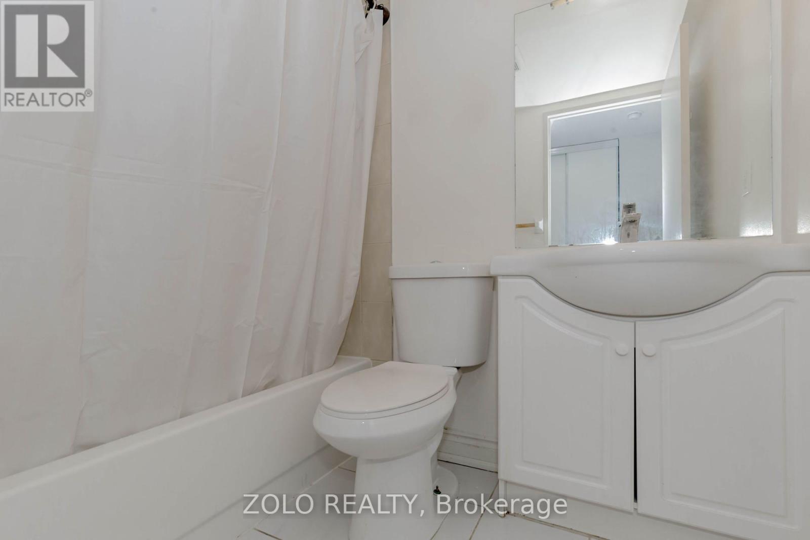 111 - 145 Hillcrest Avenue, Mississauga, Ontario  L5B 3Z1 - Photo 32 - W13107770