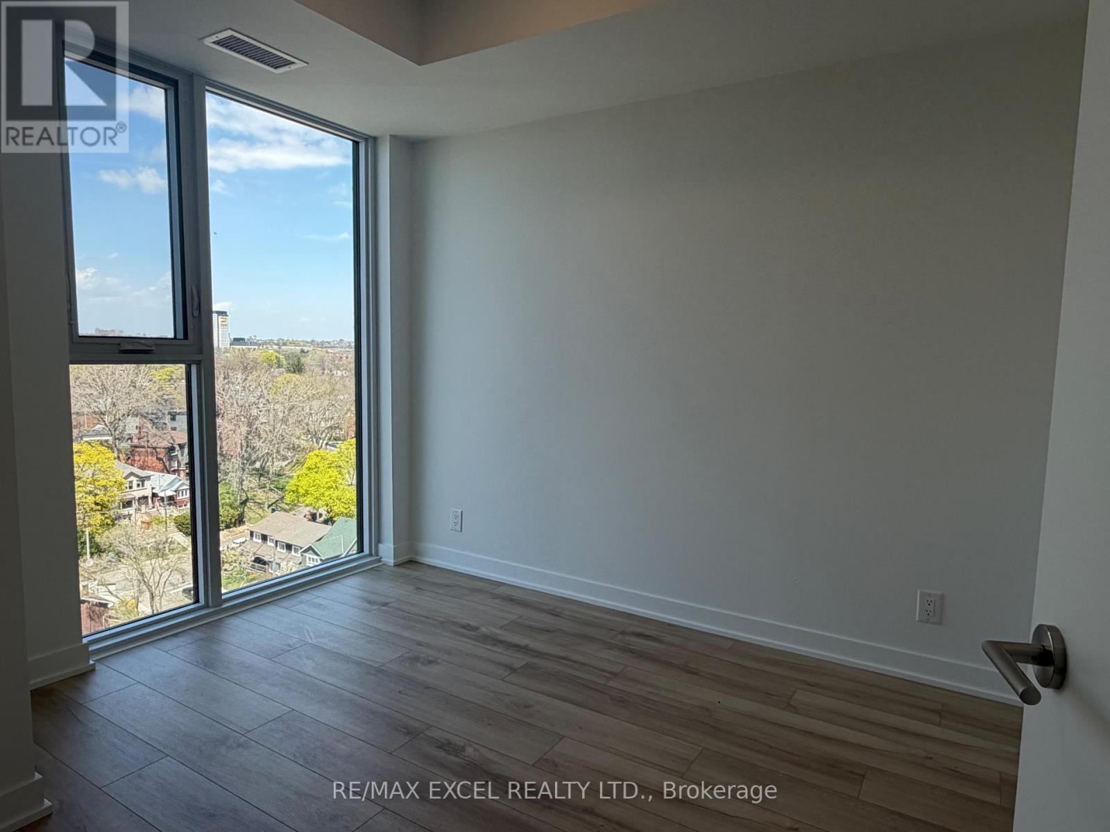 1013 - 1660 Bloor Street W, Toronto, Ontario  M6P 1B1 - Photo 11 - W13107822
