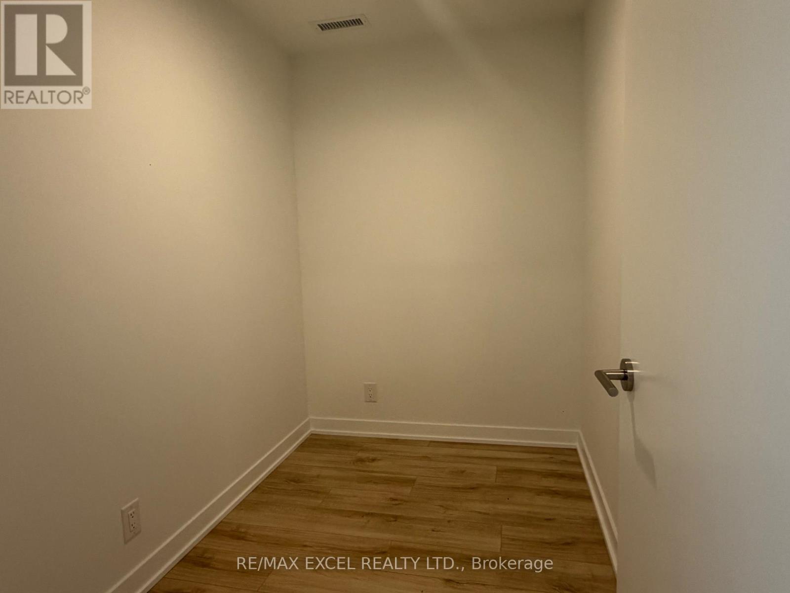 1013 - 1660 Bloor Street W, Toronto, Ontario  M6P 1B1 - Photo 14 - W13107822