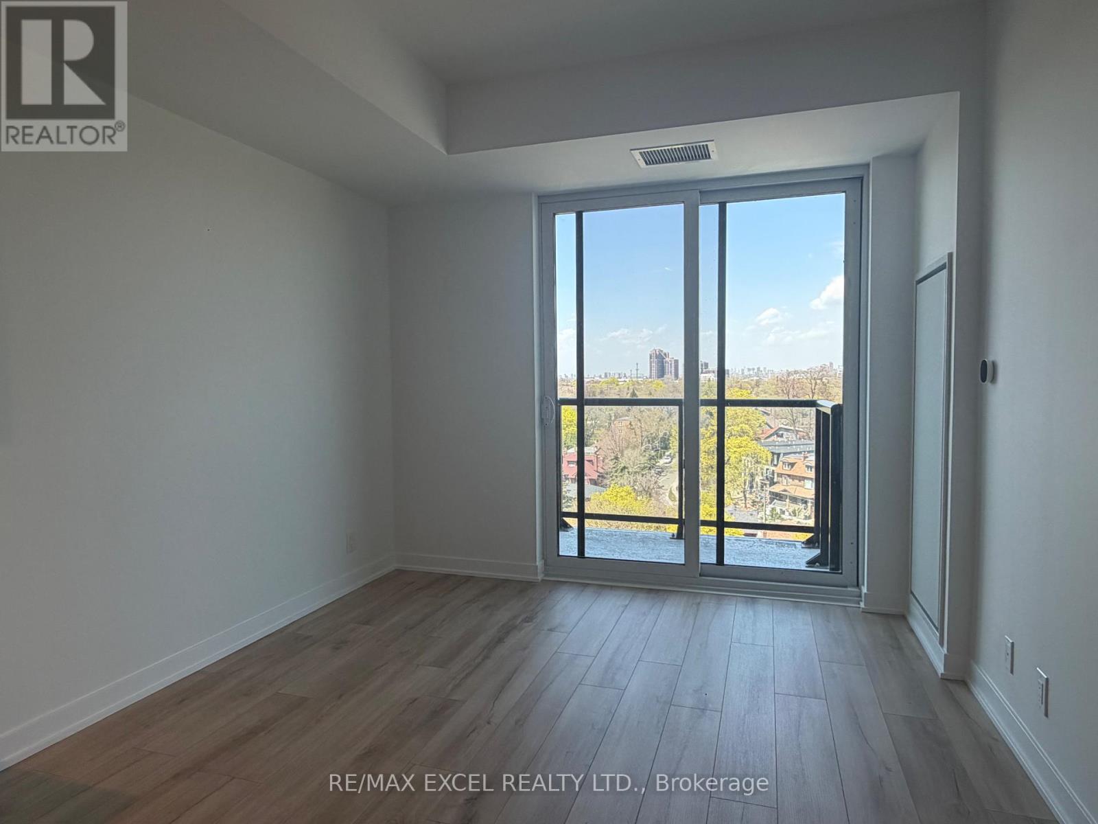 1013 - 1660 Bloor Street W, Toronto, Ontario  M6P 1B1 - Photo 7 - W13107822