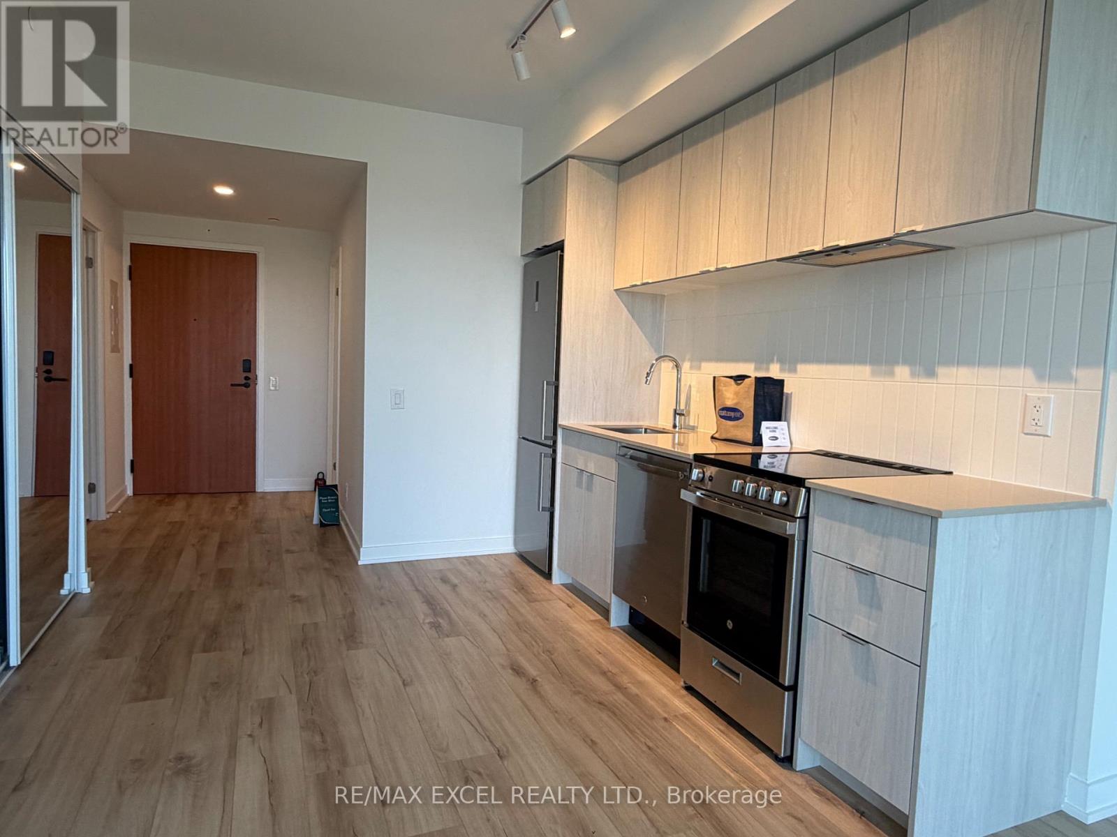 1013 - 1660 Bloor Street W, Toronto, Ontario  M6P 1B1 - Photo 9 - W13107822