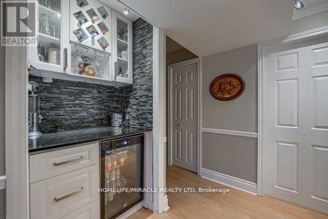 4 Derwent Avenue, Brampton, Ontario  L6W 1K2 - Photo 14 - W13107824