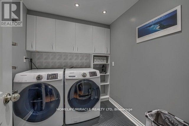 4 Derwent Avenue, Brampton, Ontario  L6W 1K2 - Photo 15 - W13107824
