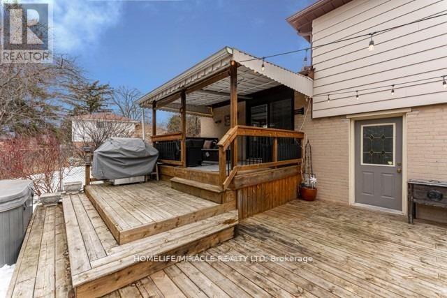 4 Derwent Avenue, Brampton, Ontario  L6W 1K2 - Photo 16 - W13107824