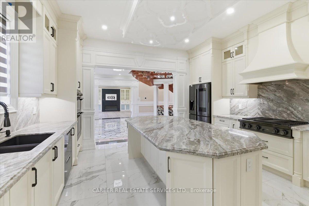 6 Bellehaven Crescent, Toronto, Ontario  M1M 1H3 - Photo 12 - E13107768