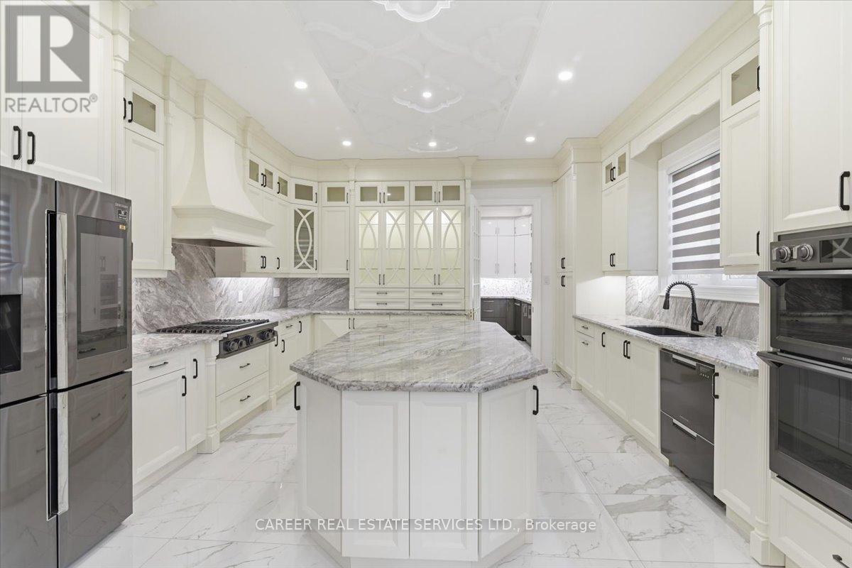 6 Bellehaven Crescent, Toronto, Ontario  M1M 1H3 - Photo 13 - E13107768