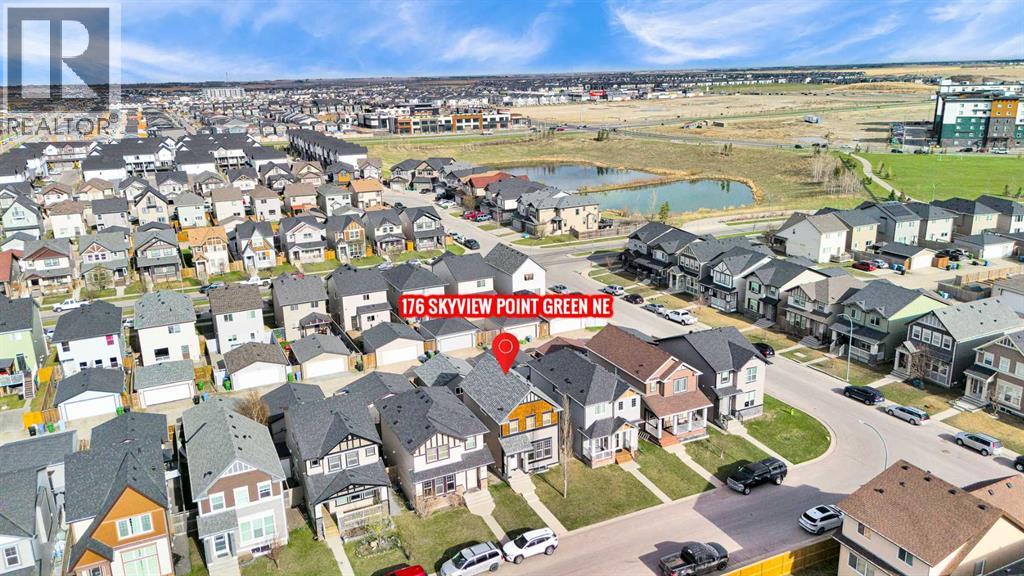 176 Skyview Point Green Ne, Calgary, Alberta  T3N 0G8 - Photo 3 - A2309279