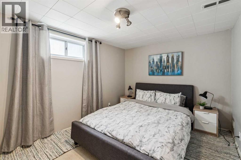19 Hyslop Drive SW, Calgary, Alberta  T2V 3A2 - Photo 24 - A2308094