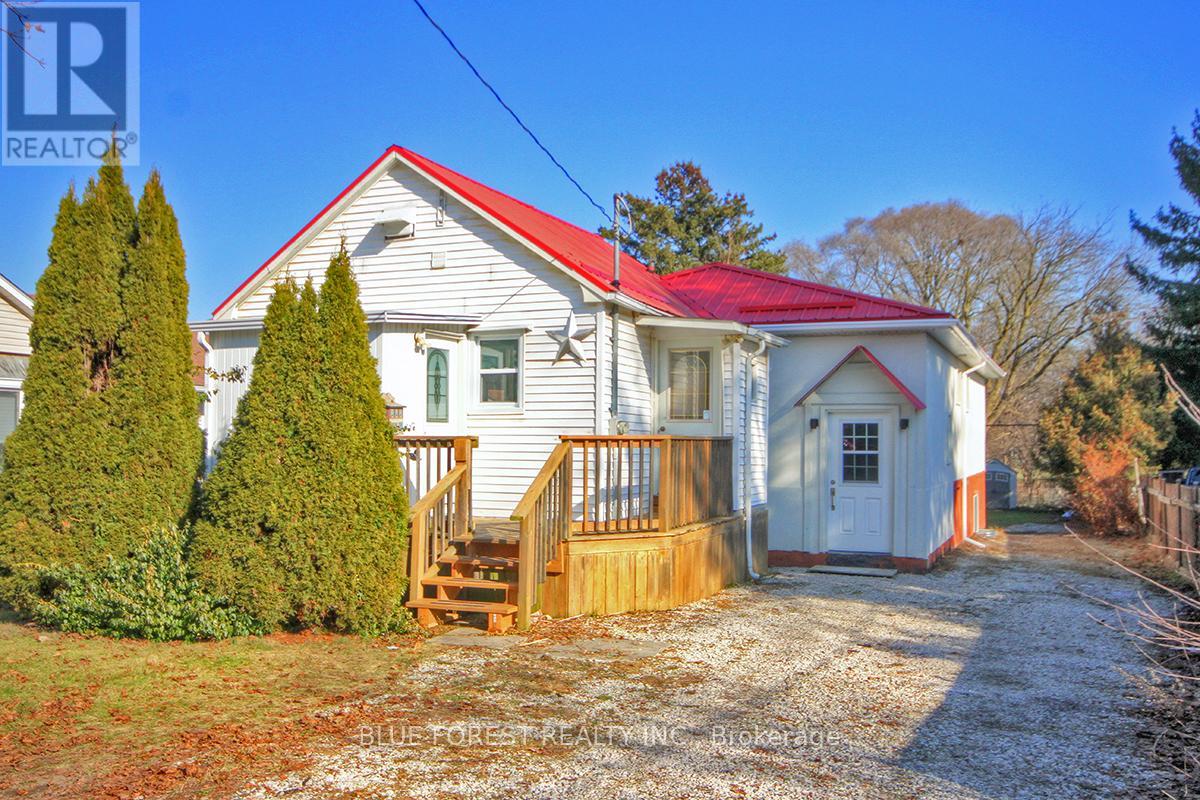 146 Emerson Avenue, London South, Ontario  N5Z 3L6 - Photo 2 - X13107838