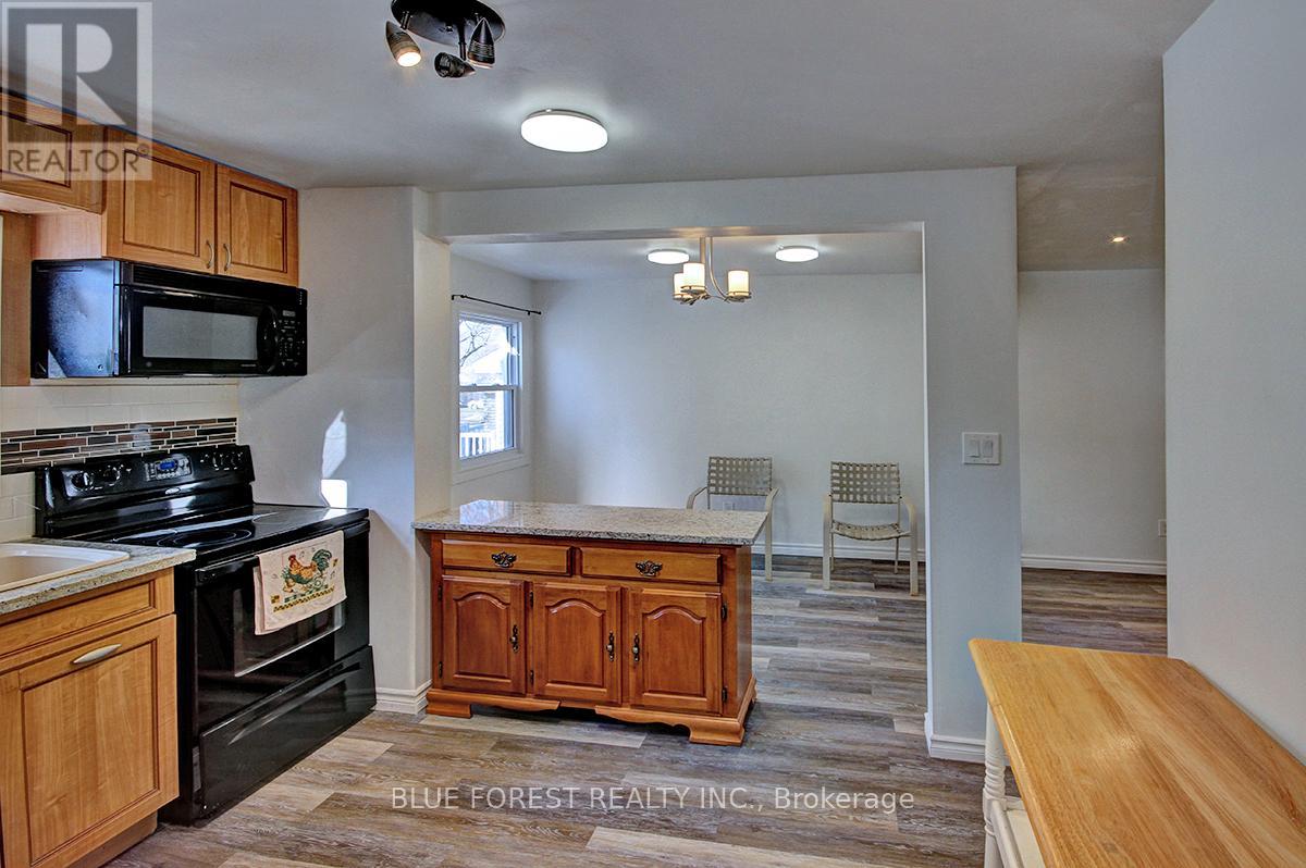 146 Emerson Avenue, London South, Ontario  N5Z 3L6 - Photo 8 - X13107838