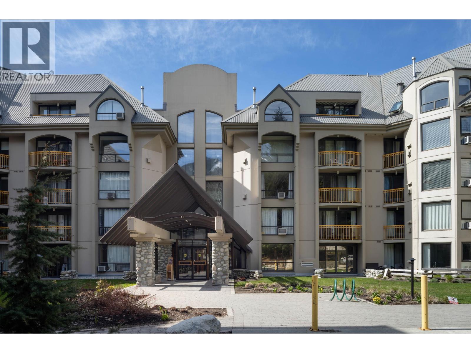 423 4809 Spearhead Drive, Whistler, British Columbia  V0N 1B4 - Photo 2 - R3121696