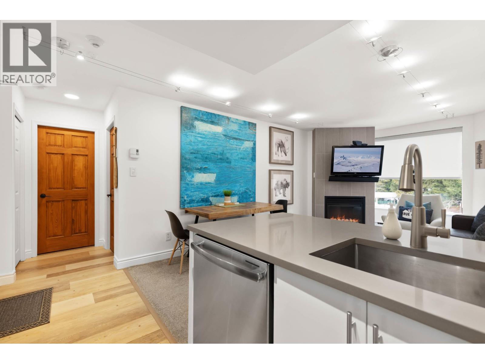 423 4809 Spearhead Drive, Whistler, British Columbia  V0N 1B4 - Photo 8 - R3121696