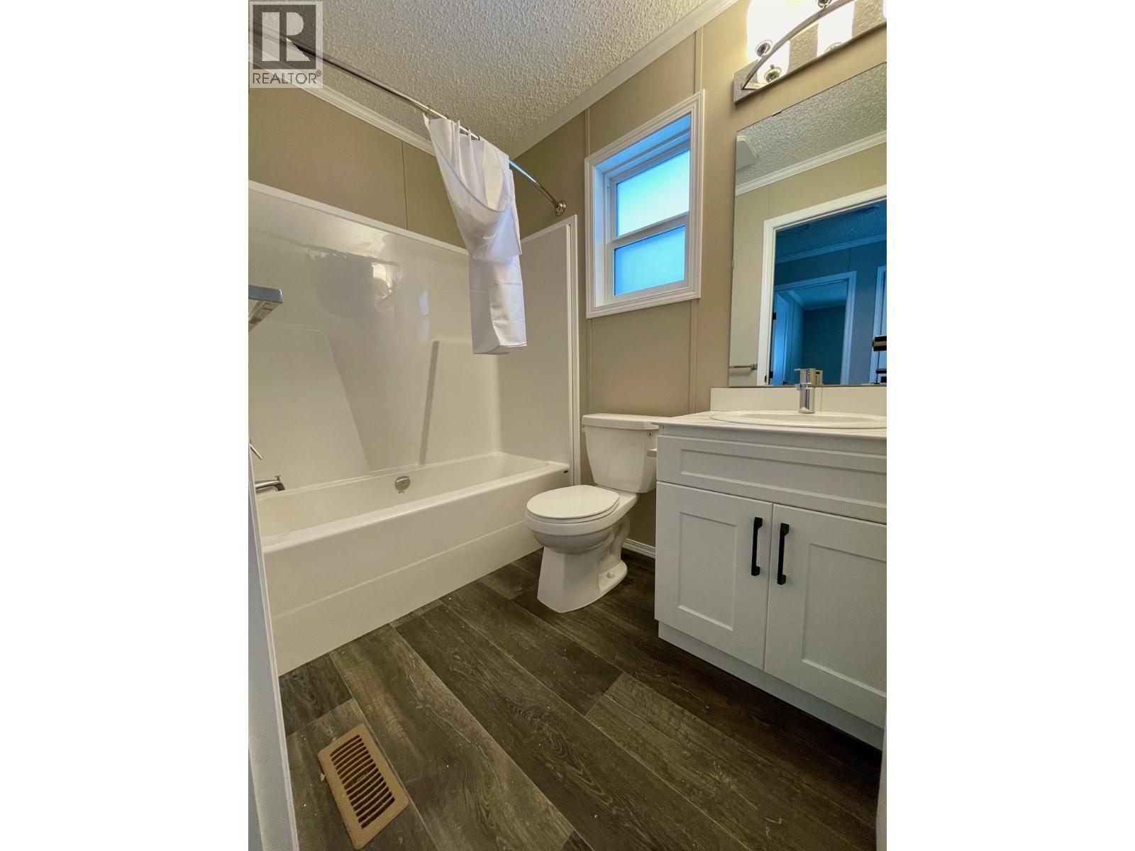 22 Cherokee Drive, Elkford, British Columbia  V0B 1H0 - Photo 22 - 10372142