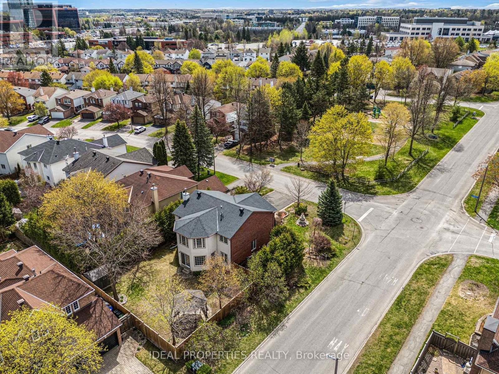 1 Acklam Terrace, Ottawa, Ontario  K2K 2H1 - Photo 2 - X13107840