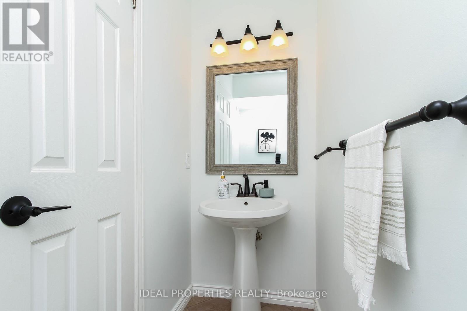 1 Acklam Terrace, Ottawa, Ontario  K2K 2H1 - Photo 24 - X13107840