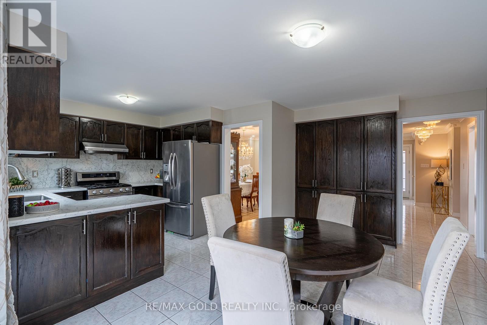 1 Sprucelands Avenue, Brampton, Ontario  L6R 1M5 - Photo 17 - W12946460