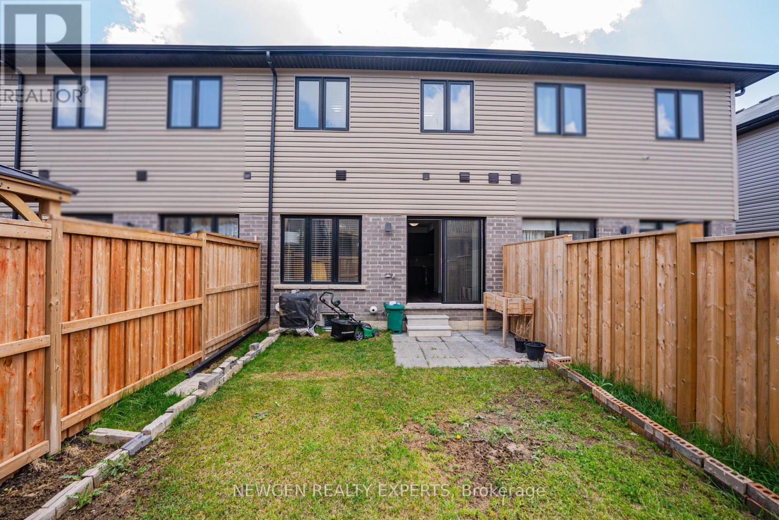 24 Bellhouse Avenue, Brantford, Ontario  N3T 0T7 - Photo 34 - X13107136