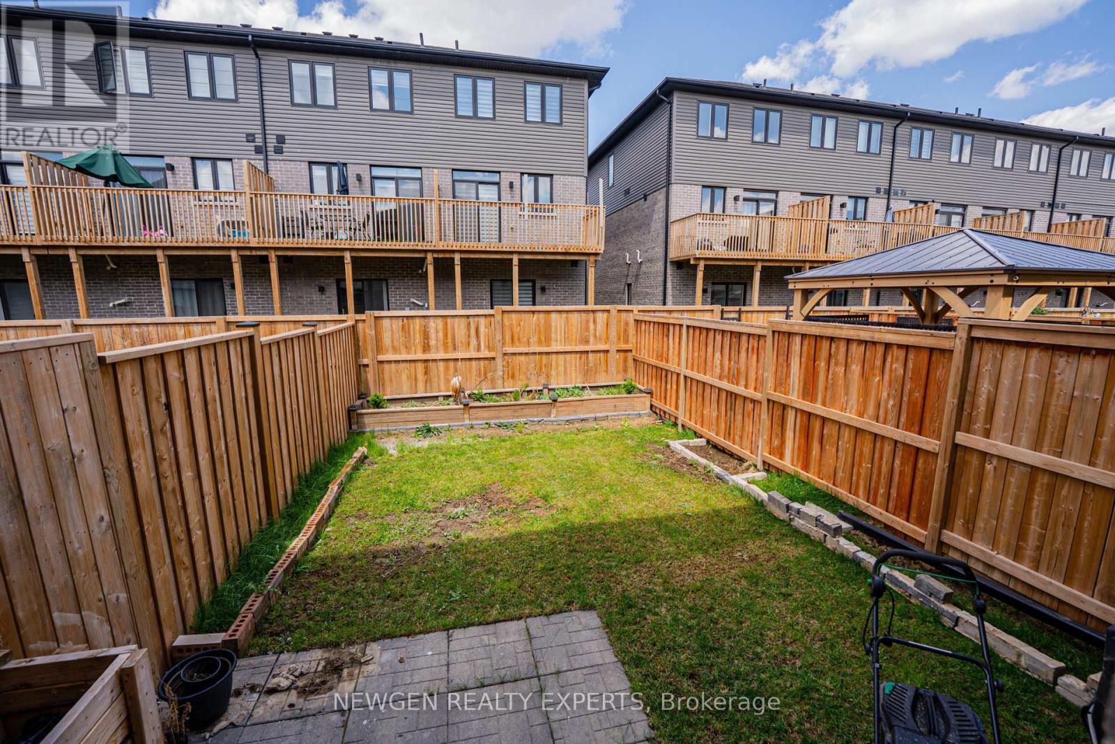 24 Bellhouse Avenue, Brantford, Ontario  N3T 0T7 - Photo 35 - X13107136