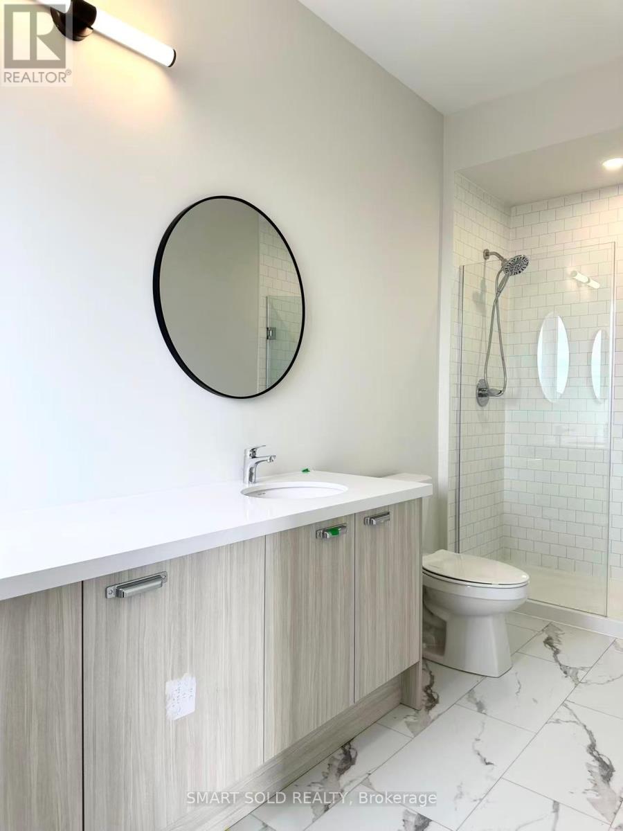 43 Helmkay Avenue, Richmond Hill, Ontario  L4E 1P3 - Photo 3 - N13107862