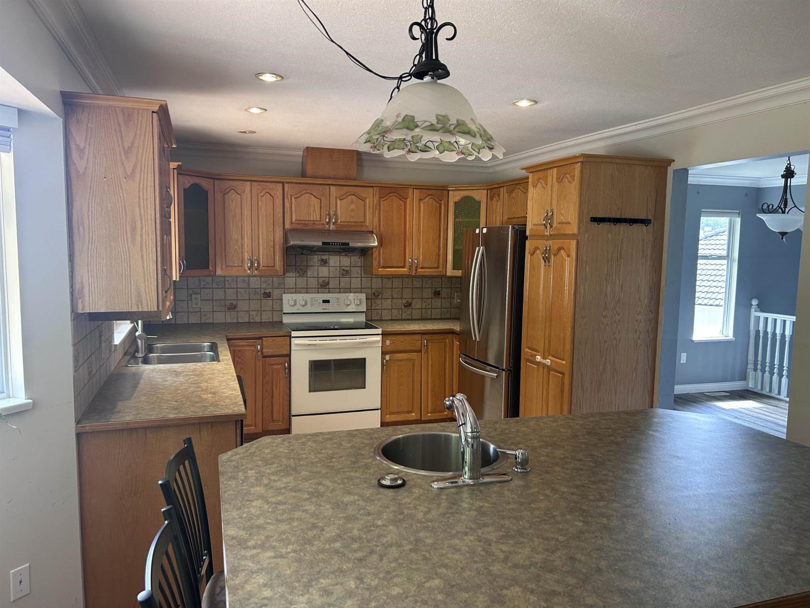 30922 Sandpiper Place, Abbotsford, British Columbia V2T 5L5 - Photo 3 - R3100822