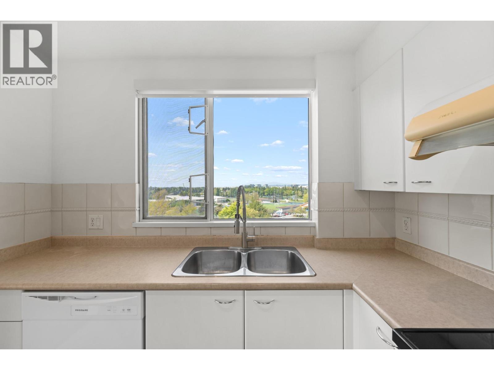 1100 7680 Granville Avenue, Richmond, British Columbia  V6Y 4B9 - Photo 20 - R3121338