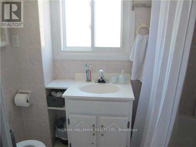 69 Bristol Avenue, Toronto, Ontario  M6H 3J8 - Photo 11 - W13107844