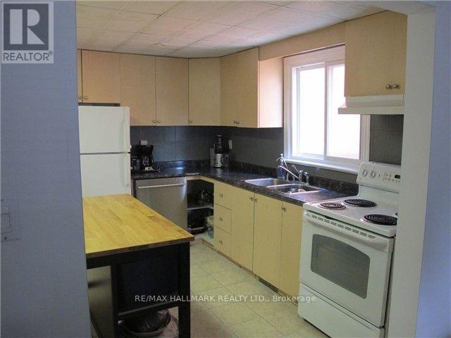 69 Bristol Avenue, Toronto, Ontario  M6H 3J8 - Photo 4 - W13107844
