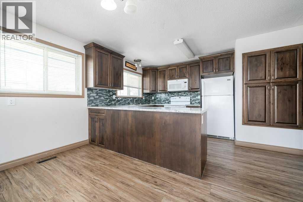 418 9 Avenue Se, Redcliff, Alberta  T0J 2P0 - Photo 13 - A2309713