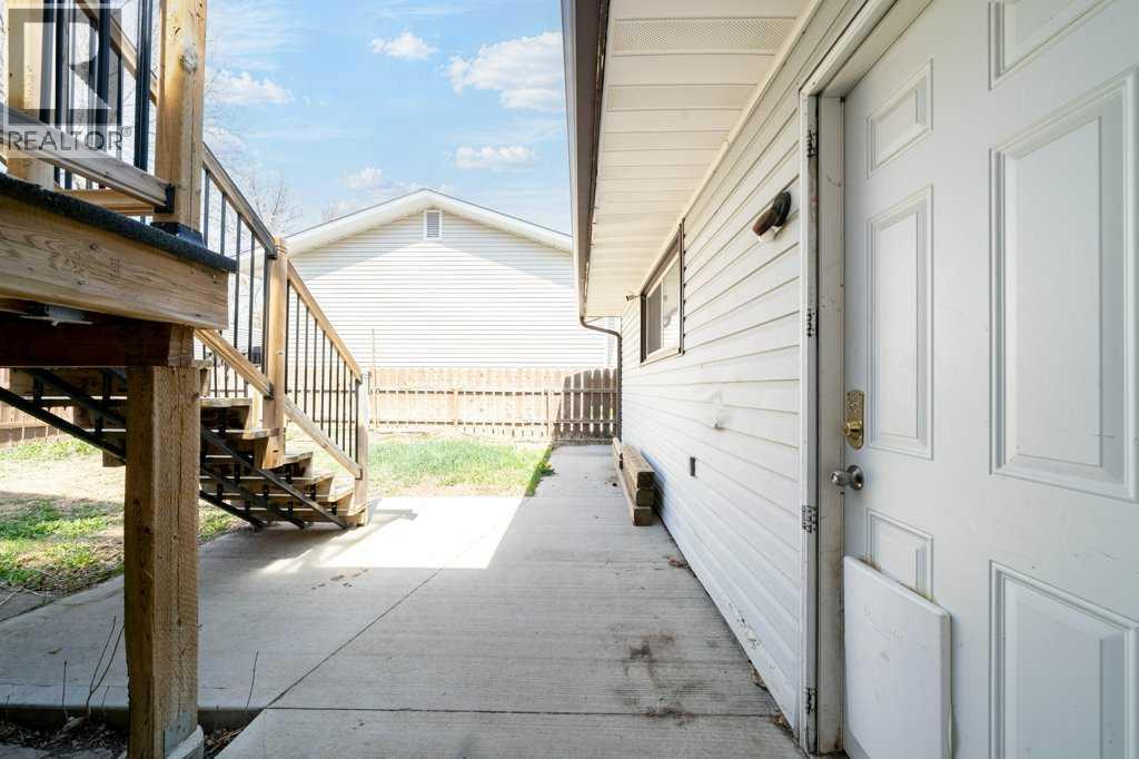418 9 Avenue Se, Redcliff, Alberta  T0J 2P0 - Photo 36 - A2309713