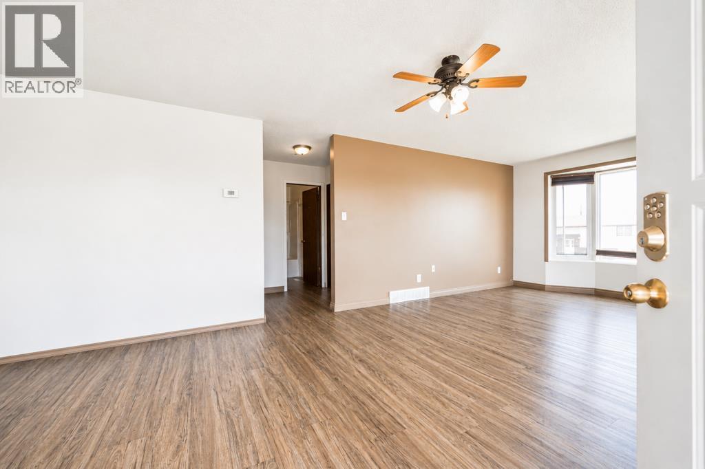 418 9 Avenue Se, Redcliff, Alberta  T0J 2P0 - Photo 8 - A2309713