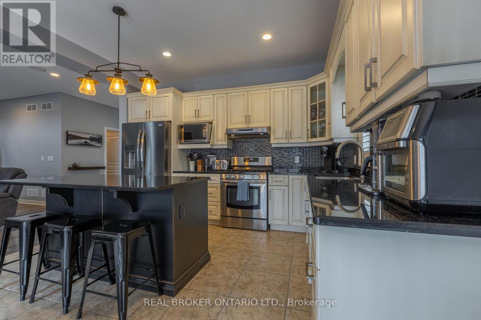 50 Gaiser Road, Welland, Ontario  L3C 0B5 - Photo 13 - X12905332