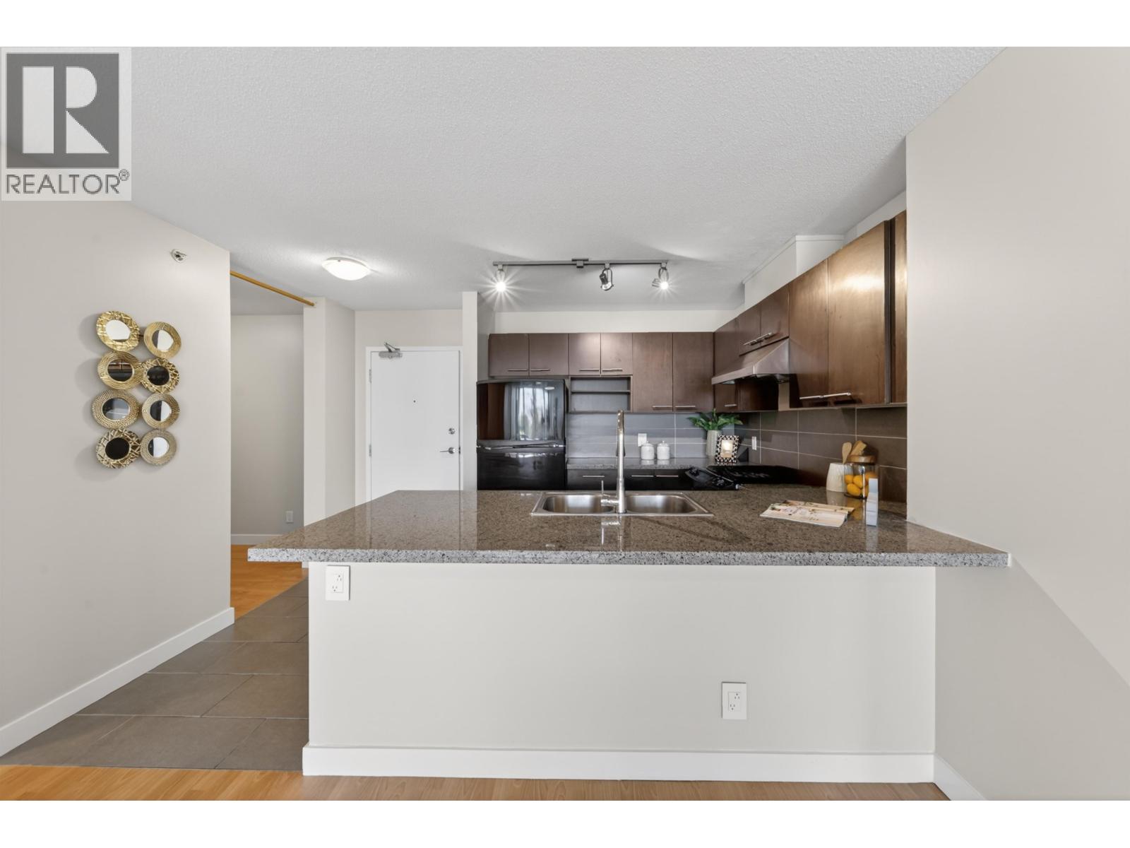 802 9171 Ferndale Road, Richmond, British Columbia  V6Y 0A5 - Photo 3 - R3121634