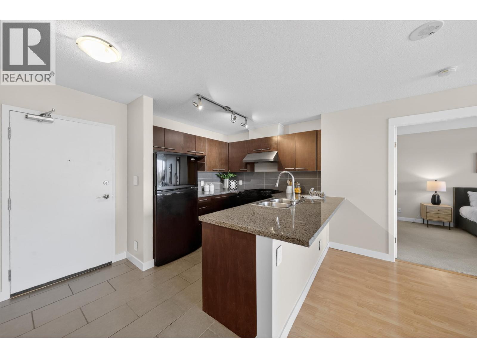 802 9171 Ferndale Road, Richmond, British Columbia  V6Y 0A5 - Photo 2 - R3121634