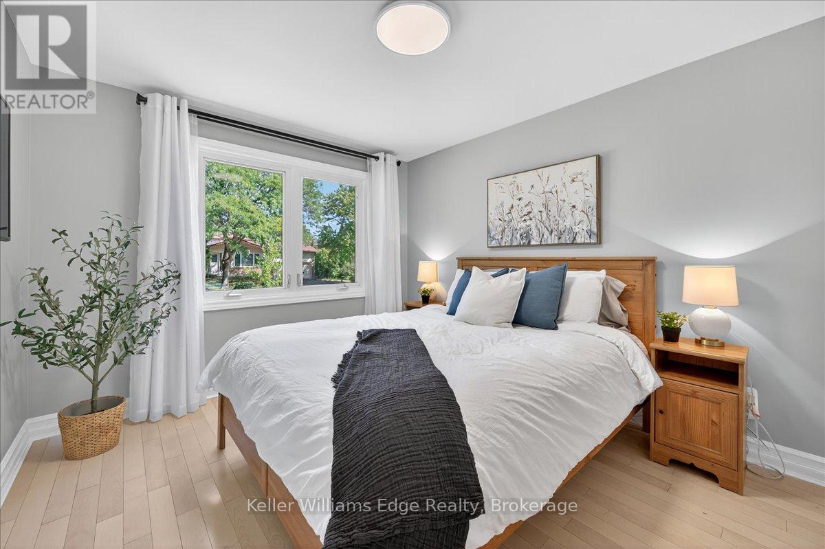 400 Sunset Drive, Oakville, Ontario  L6L 3N2 - Photo 15 - W13097862