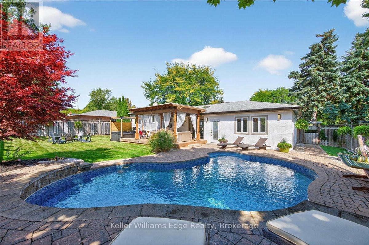 400 Sunset Drive, Oakville, Ontario  L6L 3N2 - Photo 3 - W13097862