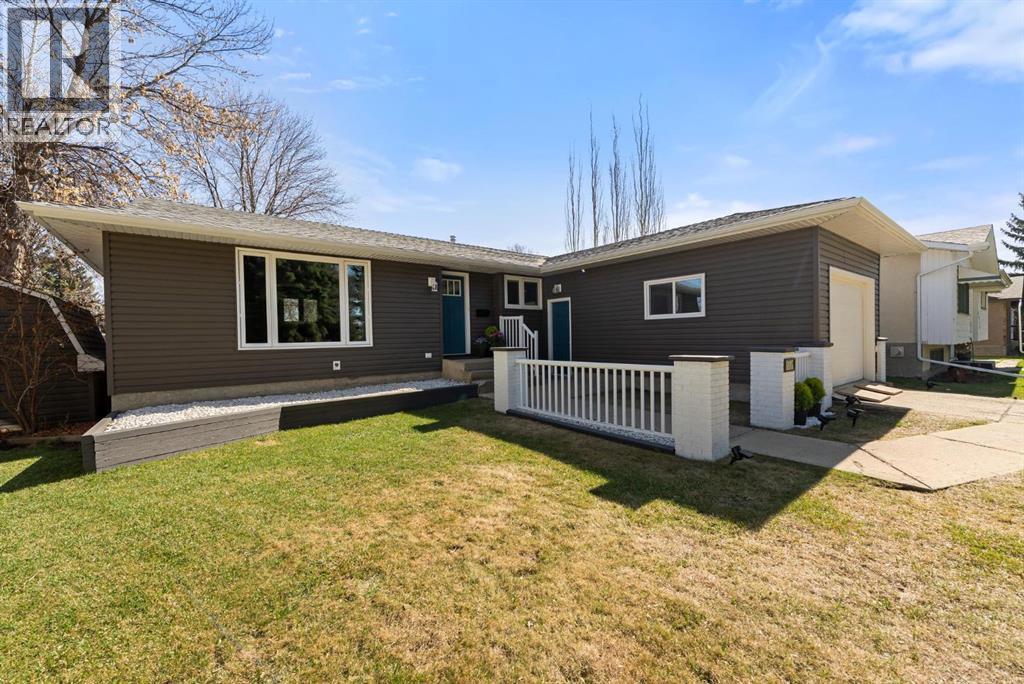6316 38 Avenueclose, Camrose, Alberta  T4V 2Z7 - Photo 2 - A2309504