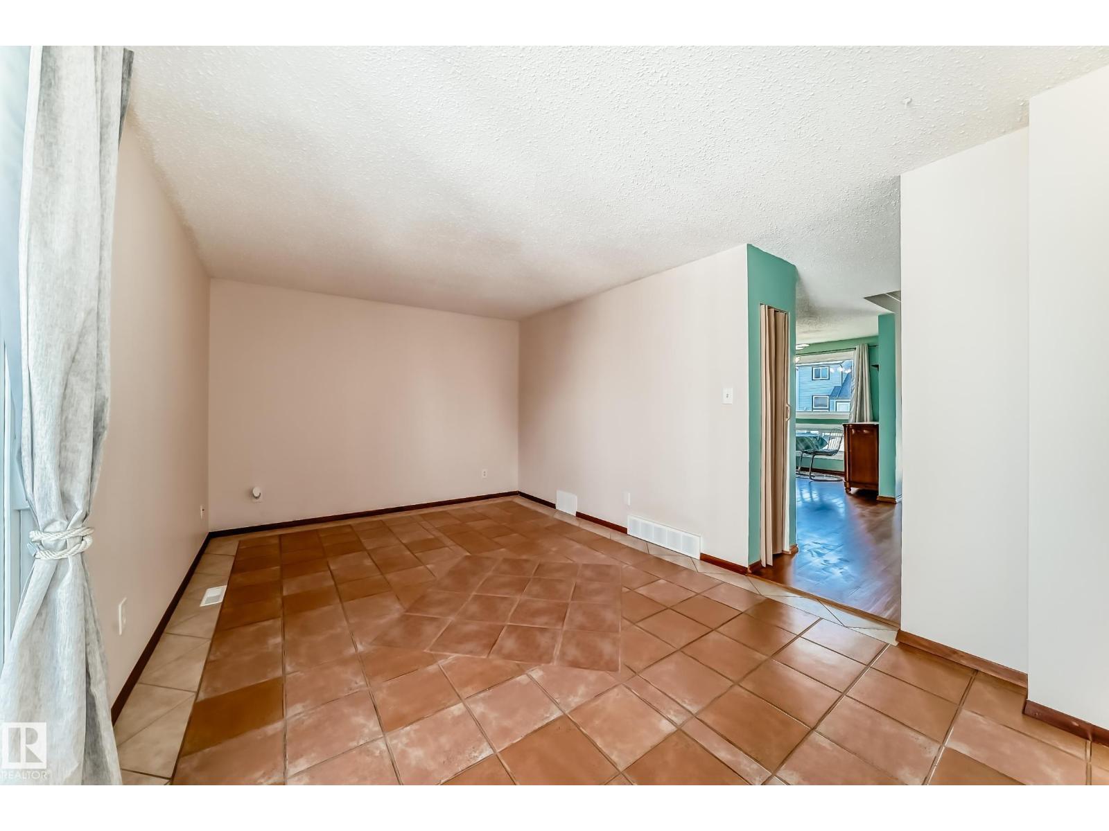 13862 24 St Nw, Edmonton, Alberta  T5Y 1B6 - Photo 18 - E4486870