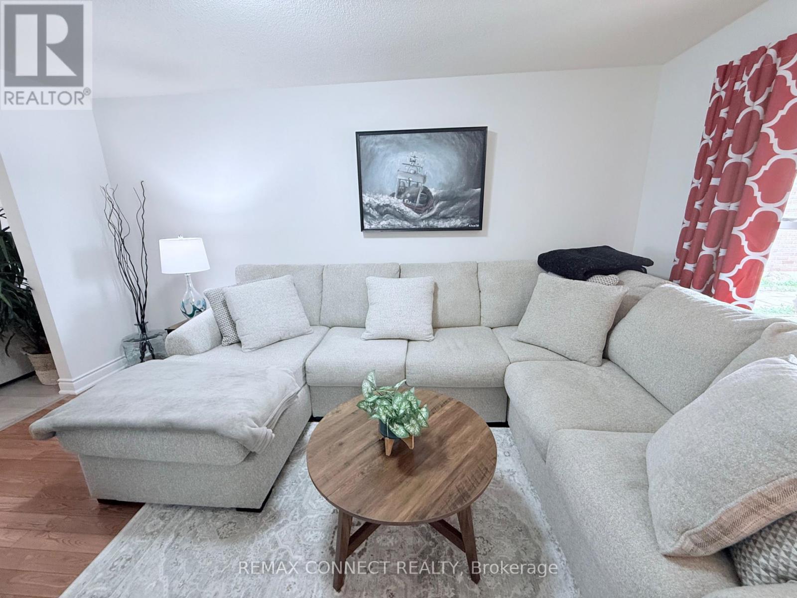 30 CHAPMAN DRIVE, Ajax, Ontario