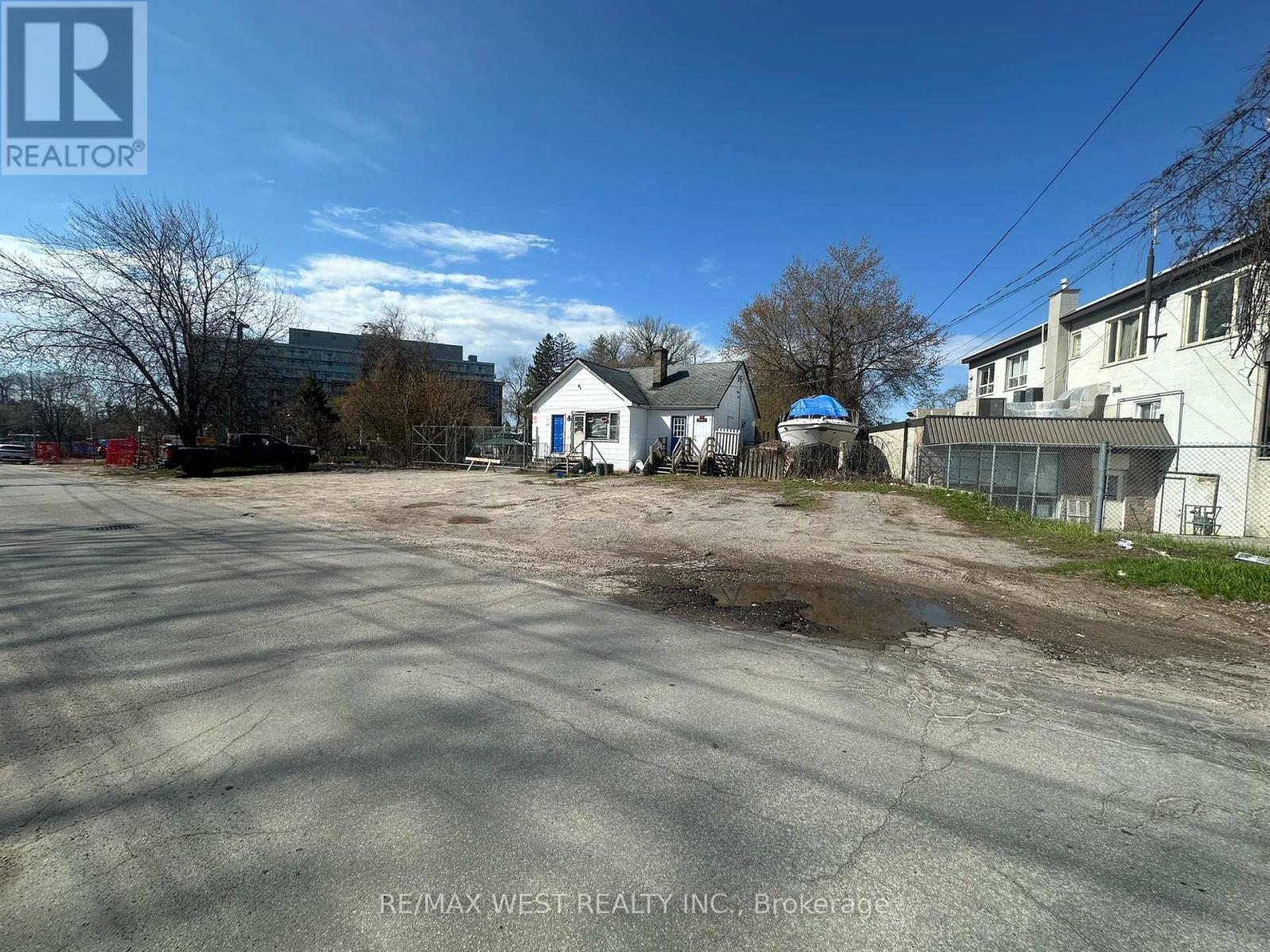 34 Morrish Road, Toronto, Ontario  M1C 1E7 - Photo 4 - E13107836