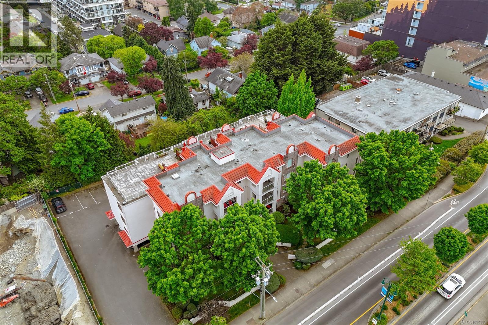107 873 Esquimalt Rd, Esquimalt, British Columbia