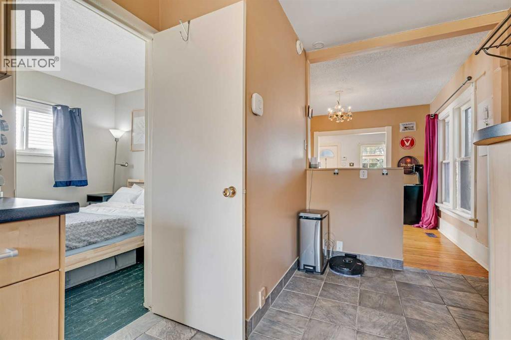 909 5 Street NW, Calgary, Alberta  T2N 1R3 - Photo 17 - A2307777