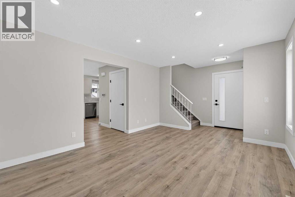 5625 Templehill Road NE, Calgary, Alberta  T1Y 4C1 - Photo 8 - A2303848
