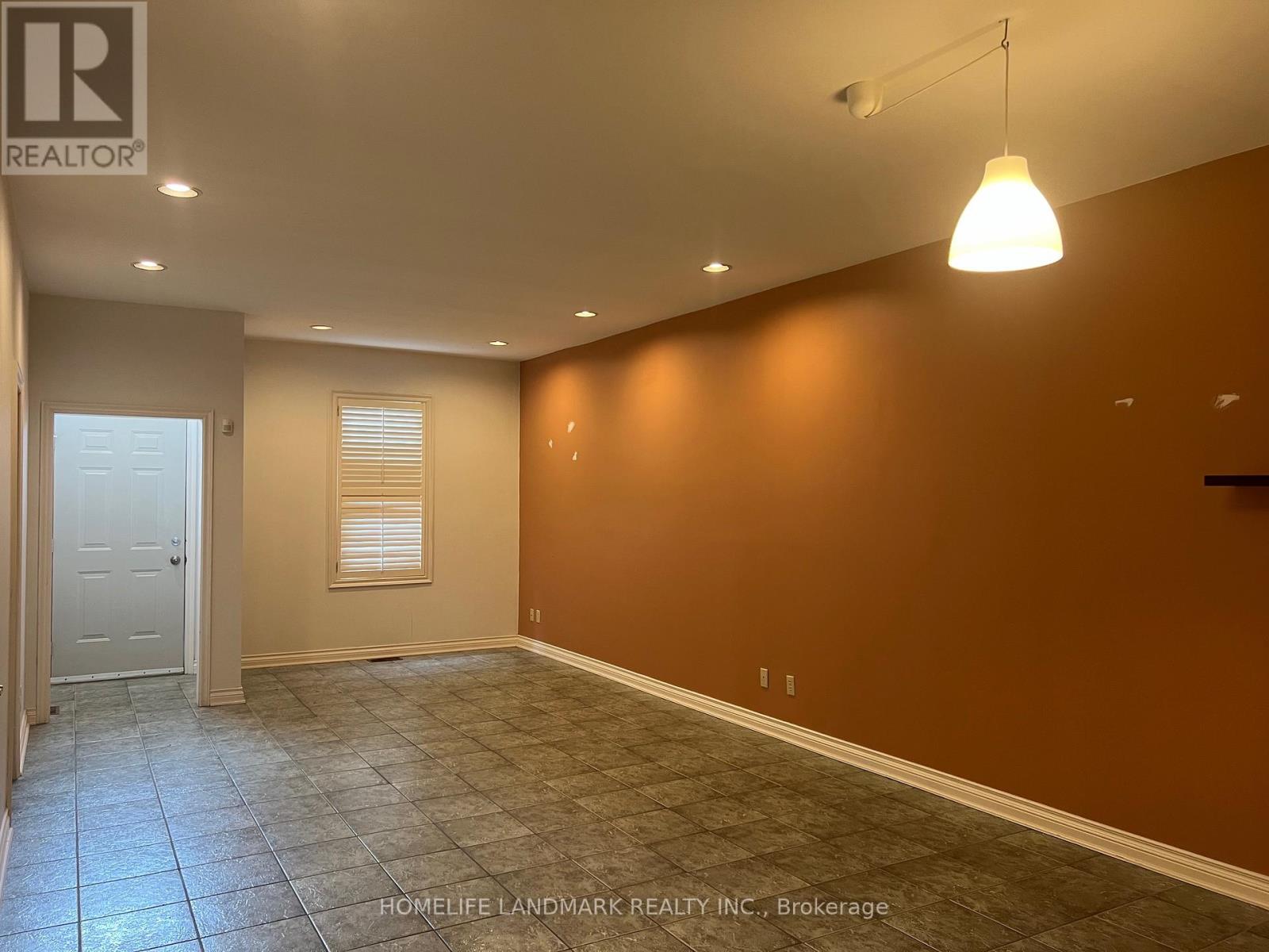 231 Clinton Street, Toronto, Ontario  M6G 2Y4 - Photo 6 - C13107898